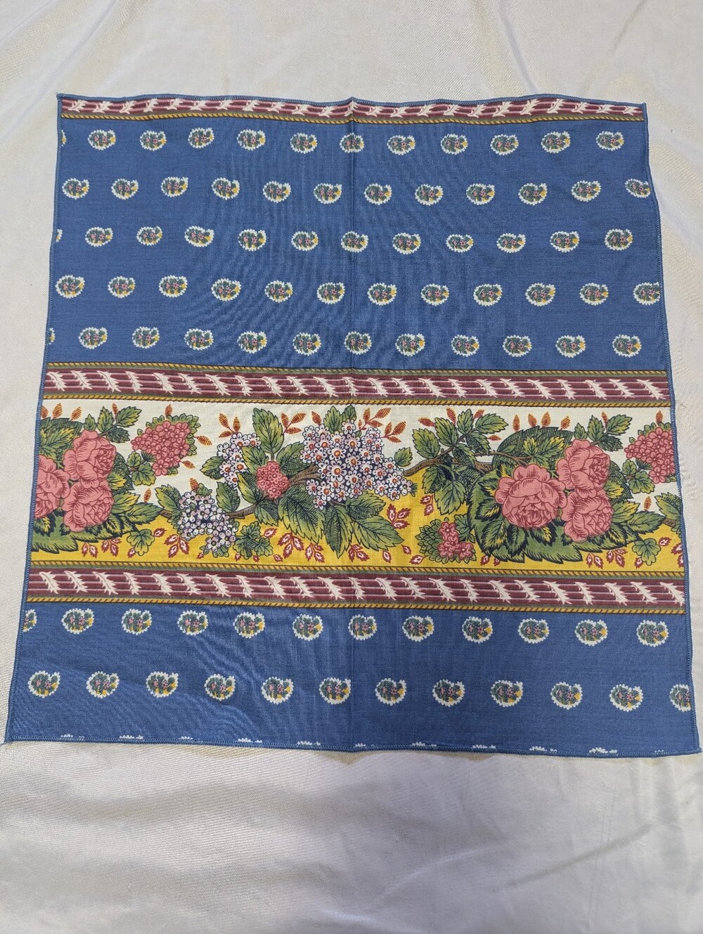 Set Of 5 Vintage Floral Prairie Cottagecore Granny Fabric Napkins 16.5"
